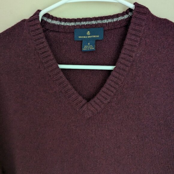 Brooks Brothers Wool V-Neck Sweater with Elbow Patches - Picture 5 of 8